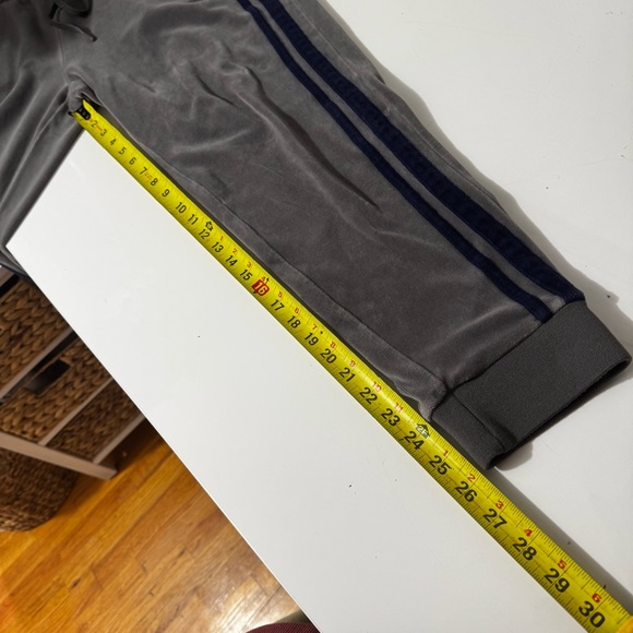 Sergio Tacchini Gray Joggers with Black Stripes - Picture 5 of 7